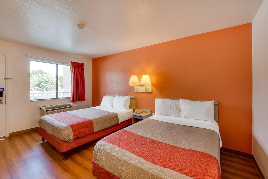 Motel 6-Columbus, Oh - West Екстер'єр фото