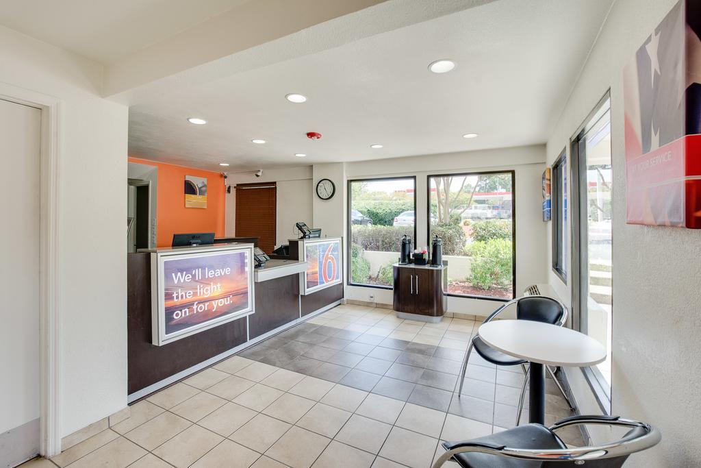 Motel 6-Columbus, Oh - West Екстер'єр фото