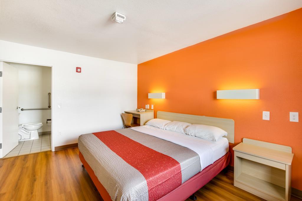 Motel 6-Columbus, Oh - West Екстер'єр фото