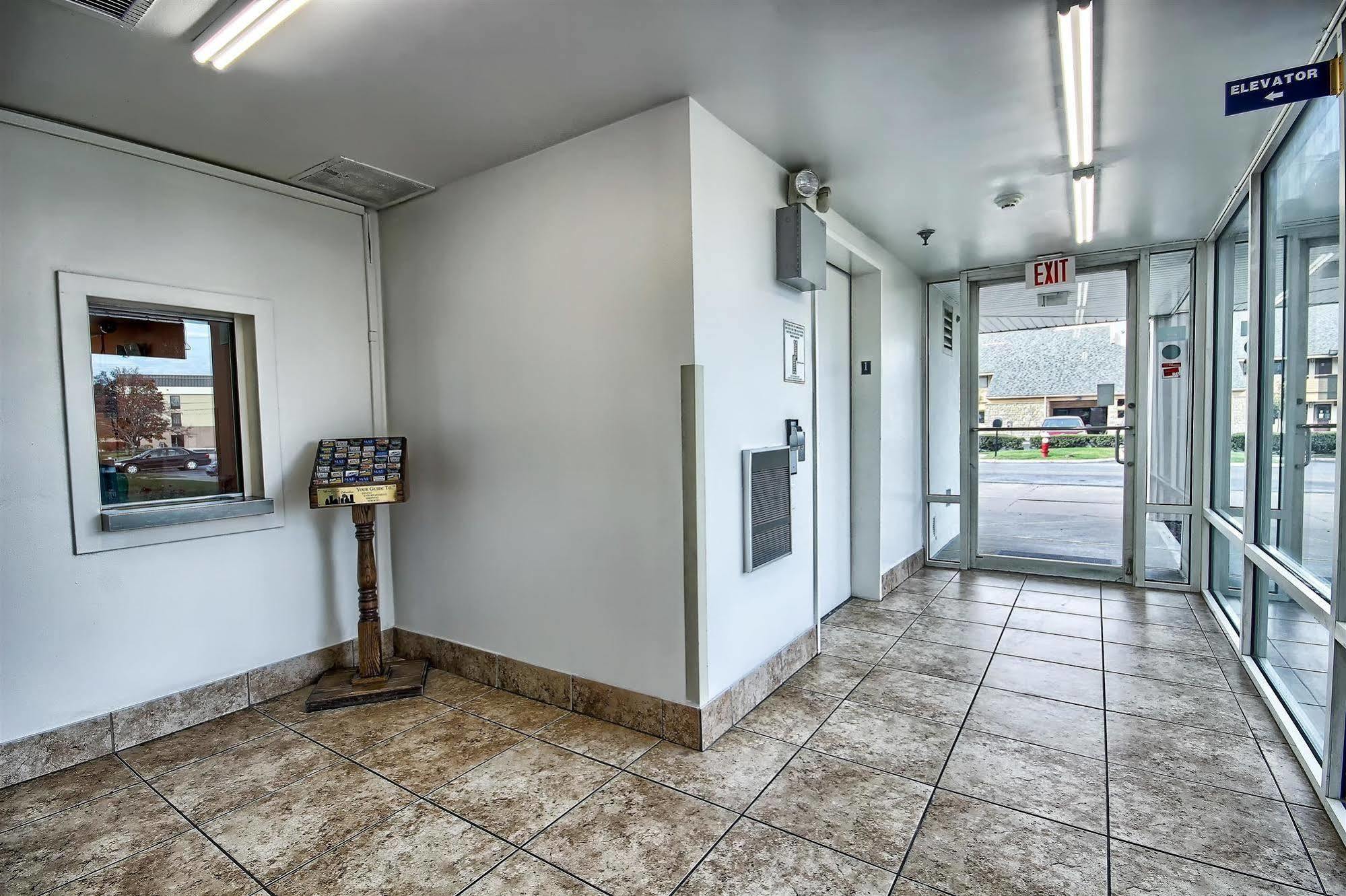 Motel 6-Columbus, Oh - West Екстер'єр фото