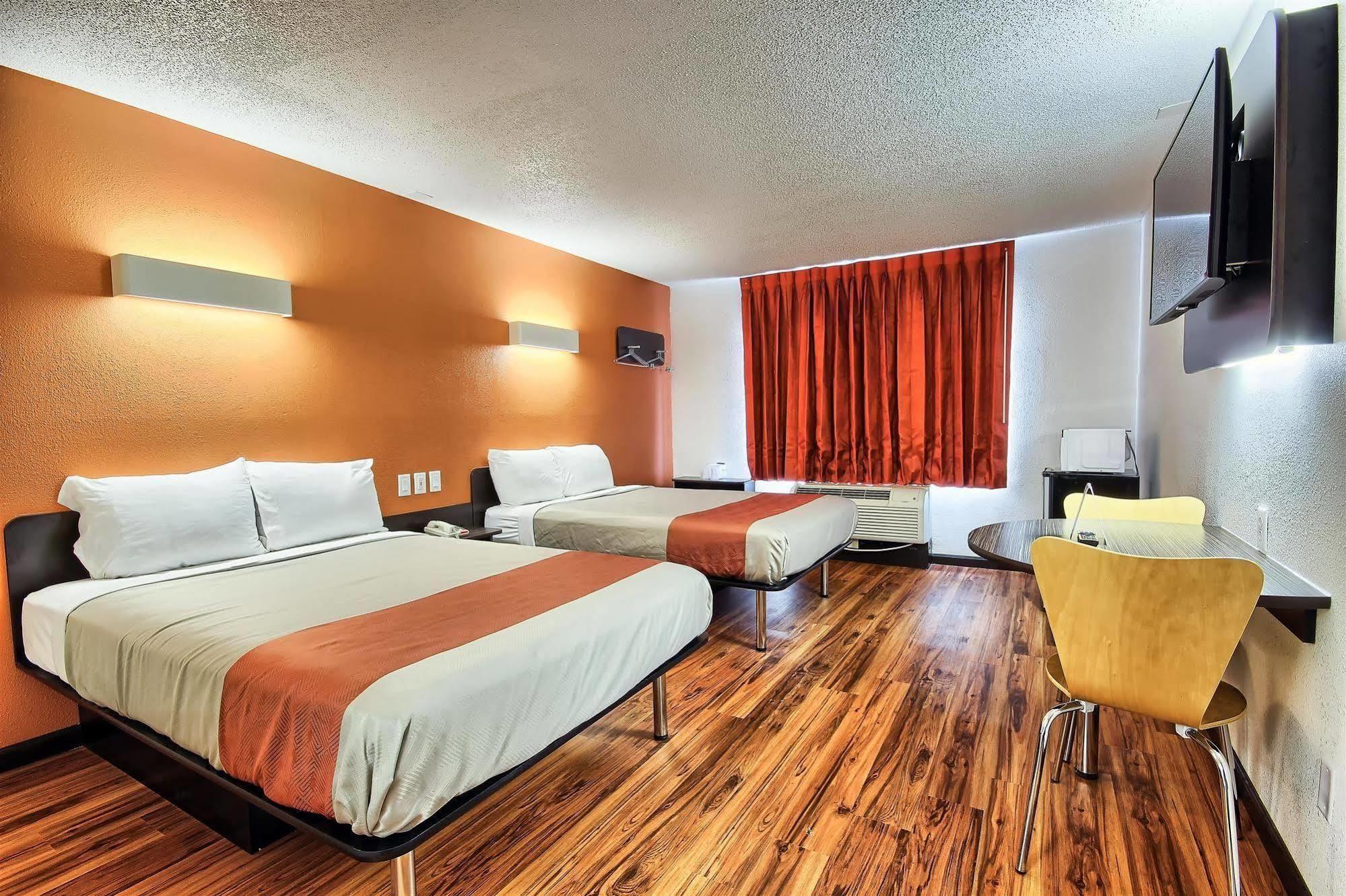 Motel 6-Columbus, Oh - West Екстер'єр фото