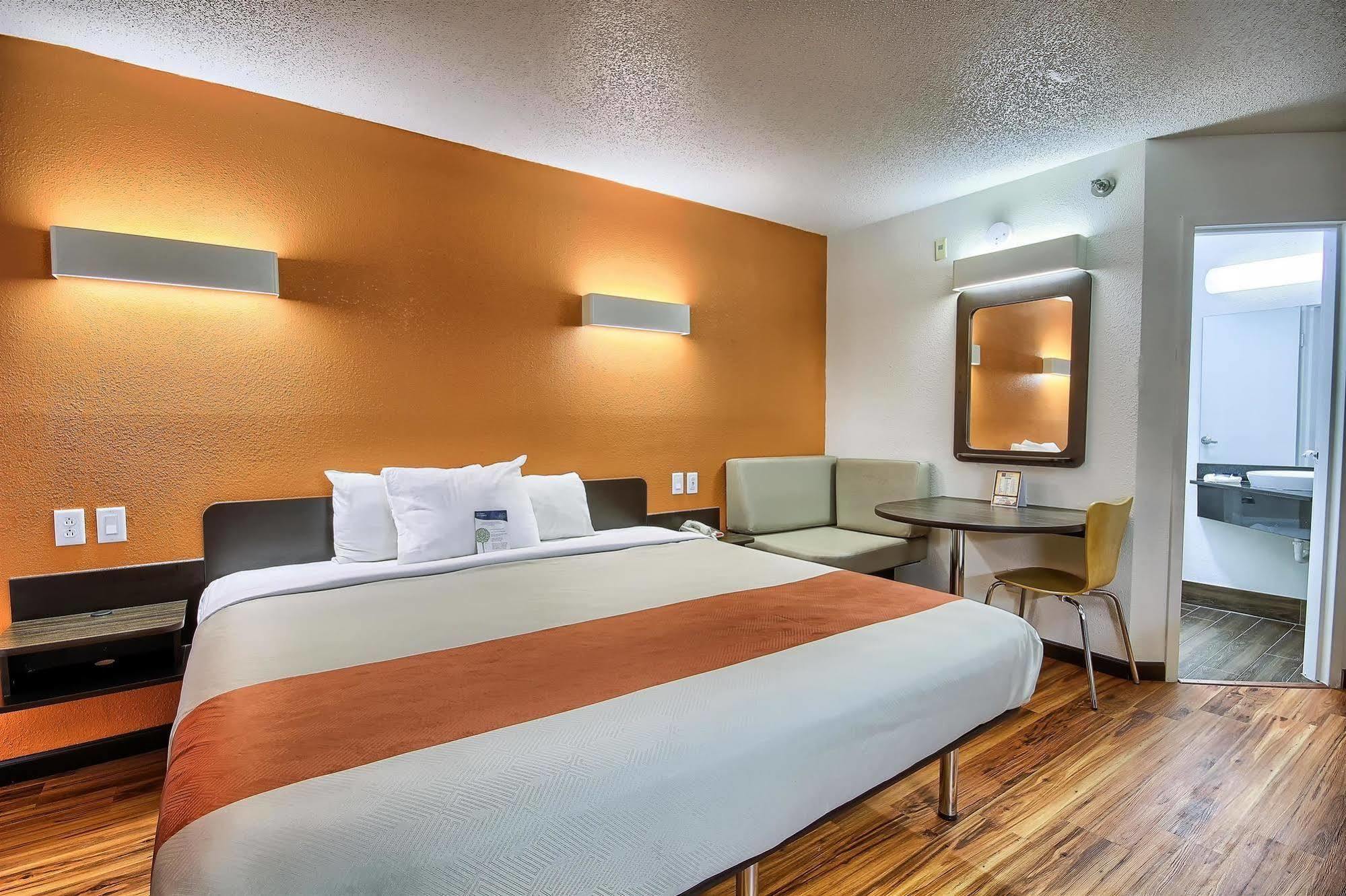 Motel 6-Columbus, Oh - West Екстер'єр фото